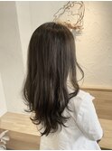 オリーブグレージュカラー