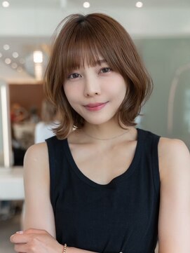 イオ 本厚木(io) 外ハネボブくびれレイヤー似合わせカットナチュラルカラー小顔