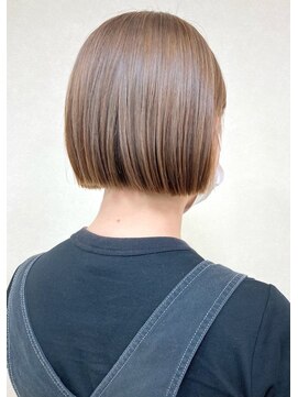 ソソ(soso) 【soso 伊勢田】ミニボブ×ミルクティー【横浜/ブリーチ】