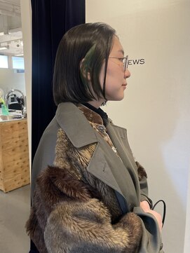 ビューズ(VIEWS) インナーカラー/グリーン/ボブカット/バイカルテ[表参道]