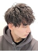難波ツイストパーマメンズスパイラルパーマフェザーショート色気