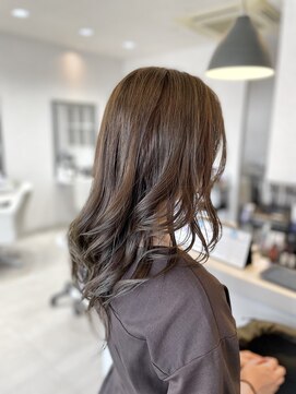 ヴィフ ヘアアンドデザイン(Vif hair&design) アッシュグレージュ×韓国風ロングレイヤー