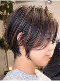 ショートボブ