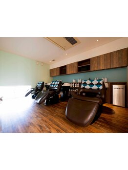 髪をしっかり保湿しながら健康な頭皮を手に入れませんか？【エイジングケア×育毛促進】が叶う癒しサロン◎