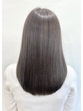 髪を“補修”ではなく“再生”へ導く、次世代の髪質改善ケア、ファルジュアトリートメントです【池袋】