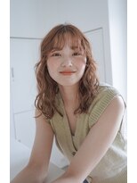 タス(tas) やわらかミディアムパーマ似合わせ顔周りカット顔まわりレイヤー