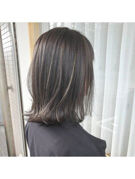 ベルタバイメルク(belta by merc.) ハイライトオングレージュ12.28オリーブグレー