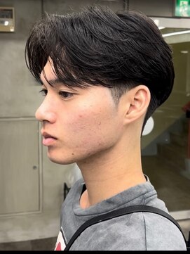 ニコ トウキョウ ロジック(nico TOKYO Logic) センターパートニュアンスパーマ曲がる縮毛矯正