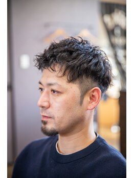 すがなみバーバーショップの写真/自分だけの個性を引き出すメンズパーマ！簡単スタイリングで人と違う魅力を★