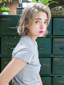 リリアン 青山(relian) 外国人風クセ毛生かしレイヤーボブ