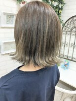 ラジル 豊中(RAJILL by crea) 外はねボブ