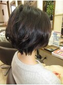 ボブベース  トップにボリュームクセ毛風パーマ