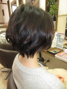 コアフィールフィス(COIFFURE fils) ボブベース  トップにボリュームクセ毛風パーマ