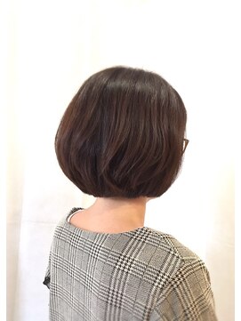 ブロッサム 東中野店 【絶壁解消/大人ショート/丸みショート/20代／30代/40代/50代