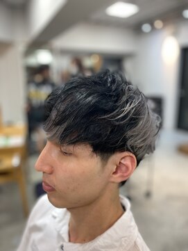 フツーロ 栄(FUTURO) ポイントシルバー