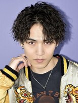 オーシャントーキョー(OCEAN TOKYO)&nbsp;ツイストスパイラルパーマセンターパートツーブロックコンマ韓国