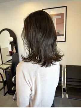 タウ(tau) ash brown