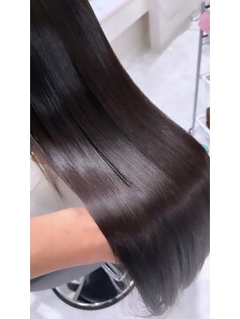 エフ(F) 次世代髪質改善☆毛髪再生トリートメント