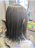 秋のカーキグレー◎小國綾か