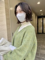 スニュウ(snuw)&nbsp;切りっぱなしボブ小顔カットグレージュオリーブ