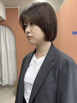 ウェルク(welc) ミディアムヘア斜めバンググレージュカラーデザインカラー