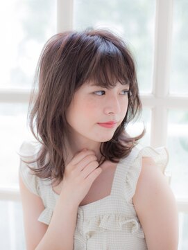 ナチュラルエフ(natural f) 大人可愛い外ハネベージュハイレイヤー小顔ミディ20代30代40代