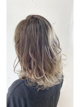 ヘアーワークス ヘルム 渋谷店(HAIR WORKS HELM) パールベージュカラー