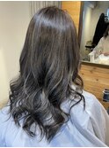 ハイライトブリーチデザイン×グレージュ
