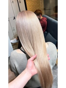 ラフ(LAFF) 【うるツヤハイトーンベージュカラー】