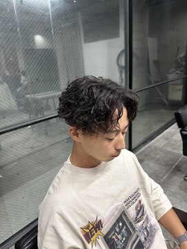 イーラ(era) 大人男髪スパイラルセンターパート