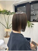ストレート切りっぱなしボブ