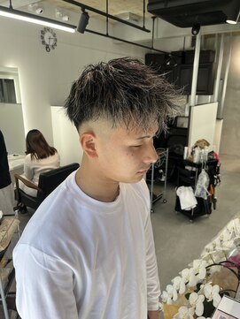 リエンスオーラ(RIENS aura) 【RIENS aura】王道 Mens ハイライト×パーマ×daichi