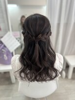 ホワイト 錦2号店(White)&nbsp;編み込みハーフアップ