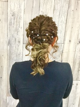 ヘアースペース ムーン(Hair Space MOON) 結婚式やパーティー イベントのヘアセットはムーンにどうぞ！