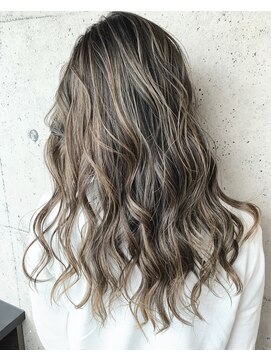 バーチョ(bacio) ベージュブロンドハイライト【Insta→bacio_ozawa】