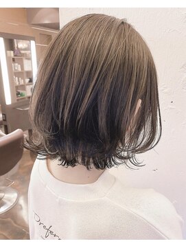 ティーシェル(TIECHEL) 小顔イメチェン、ラベンダーグレージュカラーくびれレイヤーボブ