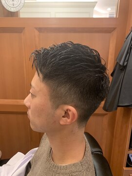 ワイズバーバー ギンザ  神田御茶ノ水店(Y's BarBer GINZA) フェード×爽やかアップバング×メンズショート<理容室>