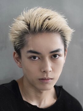 フィフス トウキョウ (fifth TOKYO) スパイキーショート短髪ハイトーンブリーチツーブロック刈り上げ