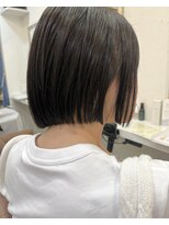 エフ ヘアーアンドリラクゼーション(F. hair & relaxation) 切りっぱなしボブ