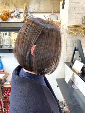 ボタニカル(BOTANICAL) 大人ボブ丸みショートカットアッシュブラウンカラー