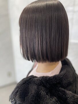 ベイ リコルド アトリ 名古屋名駅店(Bei Licoldo.Atole) 切りっぱなしボブ