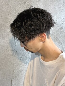 ニアウ 高崎店(Niau) メンズセンターツイストスパイラルパーマ群馬高崎眉毛韓国刈り上