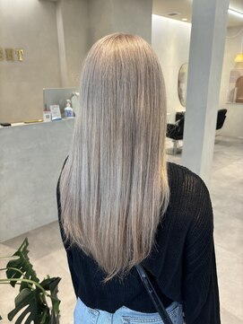 エイト 武蔵小杉店(EIGHT) ホワイトブロンド