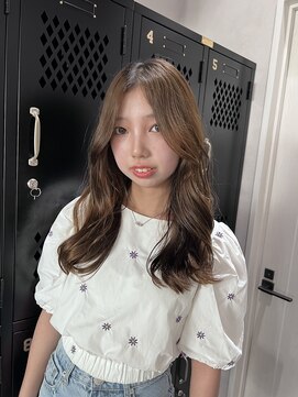 クム 横浜(qumu) 【qumu横浜】レイヤーカット×グレージュカラー