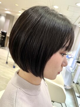 丸みが可愛いくびれボブ