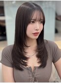 ミディアムレイヤー/顔周りカット/内巻き