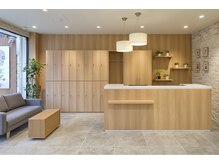 キッカ 八街店(CHICCA)の雰囲気(店内受付...ソファーでお待ちになれます【 八街 美容室 キッカ】)