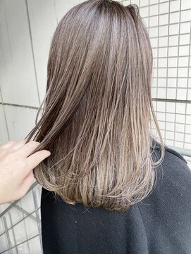 ガーデンヘアー(Garden hair) 【中鉢】ミディアムレイヤー ハイライト グレージュ
