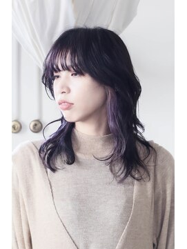 ホワイトルーム(White Room) ウルフのパープルフェイスフレーミング