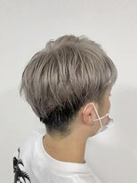 ヘアーデザインサロン スワッグ(Hair design salon SWAG) white silver